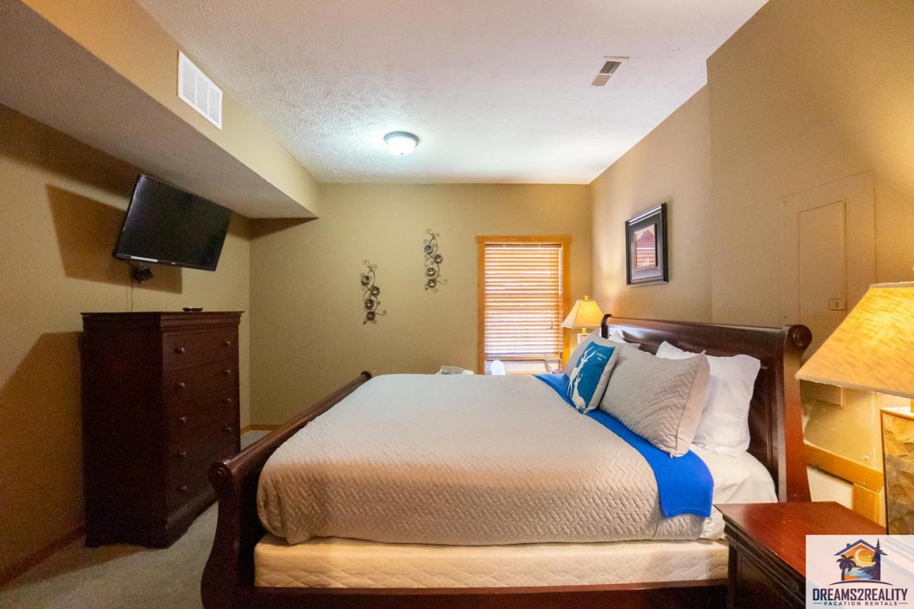 Forest Heights Lodge - 6Br - Pool Table - Near Silver Dollar City - Free Tickets Included Брэнсон Экстерьер фото